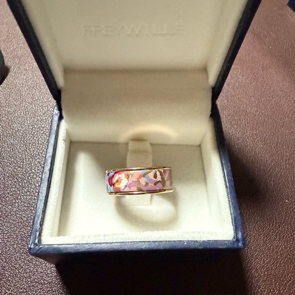 FreyWille Claude Monet, Orangerie Rosé Miss Ring - Picture 8 of 9